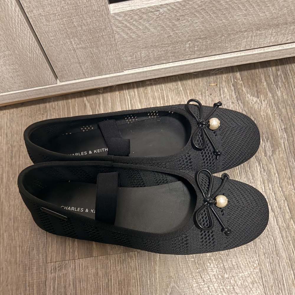 Charles & Keith Flats